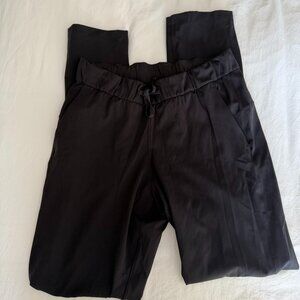 Womens Lululemon Joggers Black Size 4/6